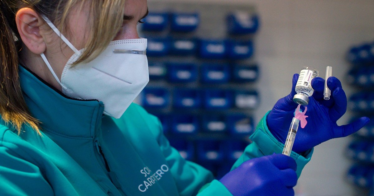 Корреспондент (Украина): жители Чехии отказываются от вакцины AstraZeneca (Корреспондент)
