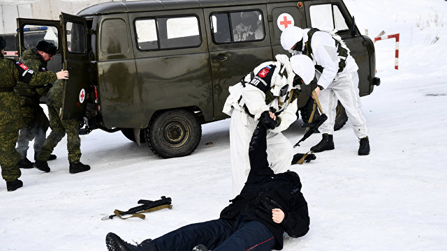 The Sun (Великобритания): силы специального назначения Владимира Путина используют знаки Красного Креста на учениях по устройству засад