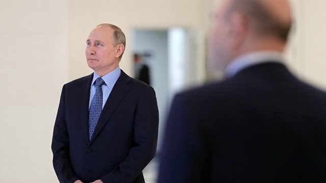 DeníkN (Чехия): почему не надо встречаться с Путиным Пока ЕС не уяснит для себя, чего собственно хочет от России (и может получить), нет смысла с ней