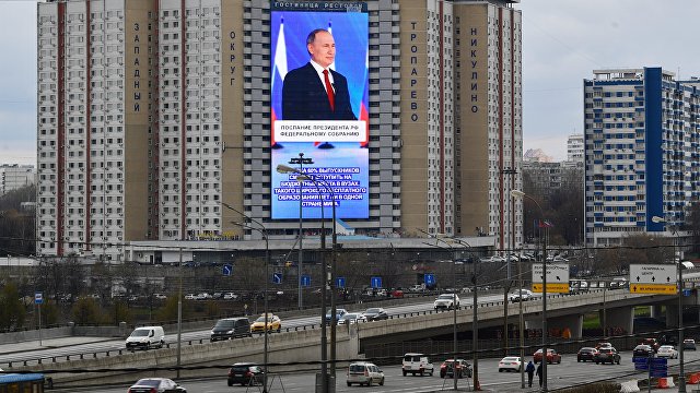 Daily Mail (Великобритания): Путин предостерег соперников не переходить «красную черту» и обвинил Запад, что тот «цепляет Россию» - при этом 120 тысяч его солдат готовятся к войне на границе Украины