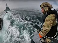 Британские морпехи испытали реактивный ранец Британские морпехи испытали реактивный ранец