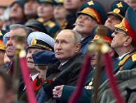 Президент РФ В. Путин на военном параде в честь 76-й годовщины Победы в ВОВ Президент РФ В. Путин на военном параде в честь 76-й годовщины Победы в ВОВ
