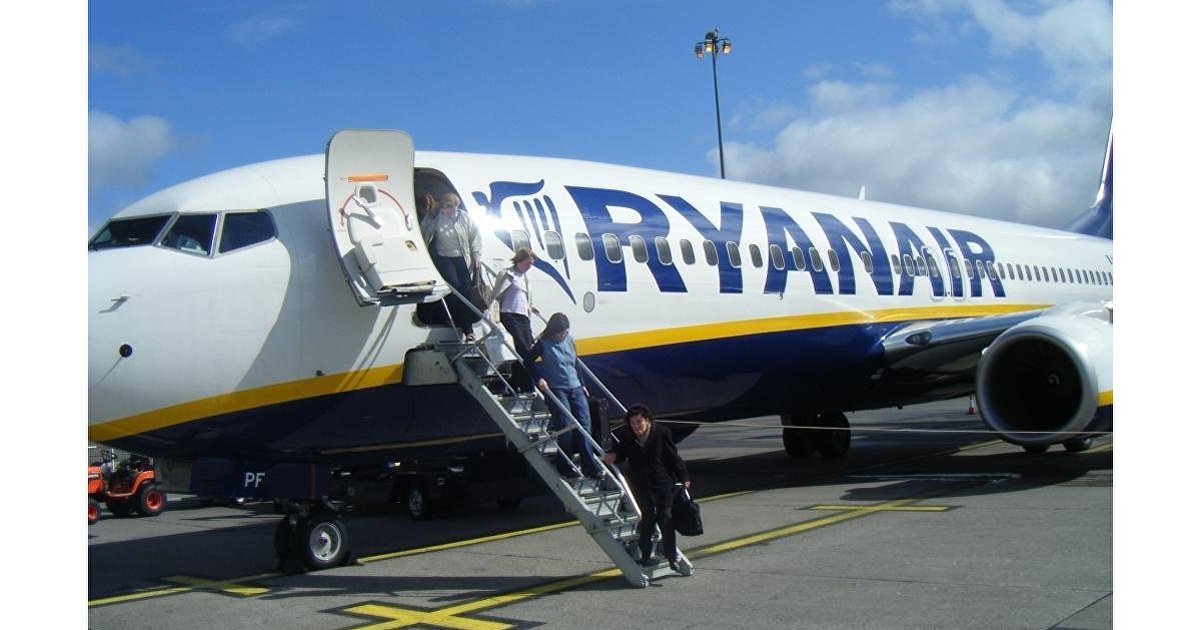 The Atlantic (США): угон самолета Ryanair разрушил иллюзию полета - Vimarsana News