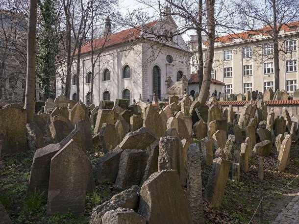 Фото украинских кладбищ