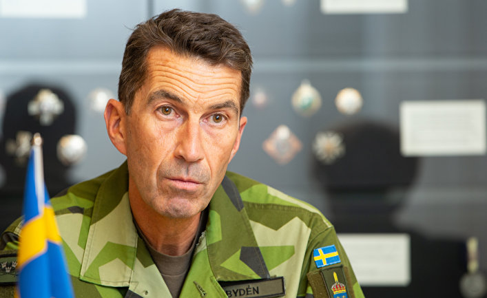 Главнокомандующий вооруженными силами Швеции Микаэль Бюден