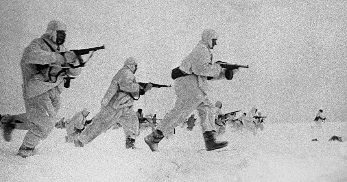 Факти (Болгария): 22 августа 1941 года Сталин раздал красноармейцам по 100 грамм водки - Vimarsana News