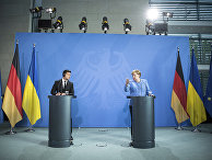 Канцлер Германии Ангела Меркель и президент Украины Владимир Зеленский в Берлине Канцлер Германии Ангела Меркель и президент Украины Владимир Зеленский в Берлине