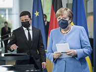Канцлер Германии Ангела Меркель и президент Украины Владимир Зеленский в Берлине Канцлер Германии Ангела Меркель и президент Украины Владимир Зеленский в Берлине