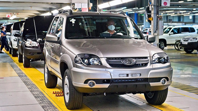 Факти (Болгария): серым дилерам не удается импортировать новые Lada Niva на европейский рынок