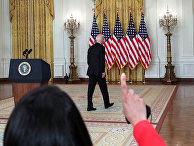 Президент США Джо Байден после выступления о кризисе в Афганистане в Белом доме в Вашингтоне Президент США Джо Байден после выступления о кризисе в Афганистане в Белом доме в Вашингтоне