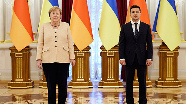 Daily Express (Великобритания): Меркель обрушила на Европу опасное оружие соглашением с Путиным на 9 миллиардов фунтов стерлингов