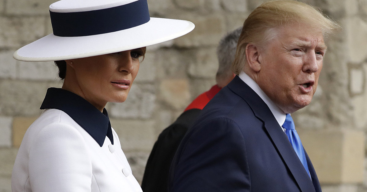 The Washington Post (США): Трамп жестко вел себя с Путиным, когда рядом были камеры, но в новой книге подробно рассказывается о его неуверенности в с